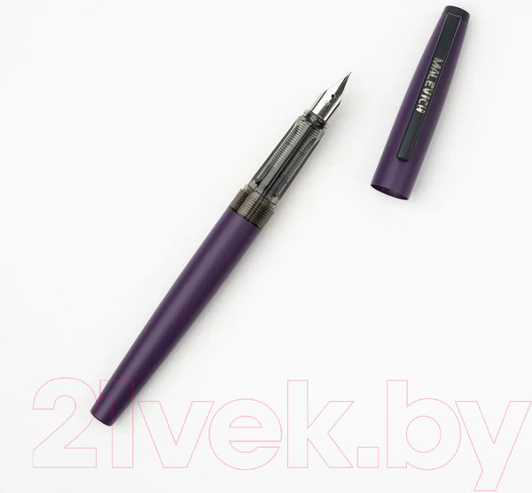 Изображение товара Ручка перьевая Малевичъ С черной тушью и значком / 196432 (фиолетовый)