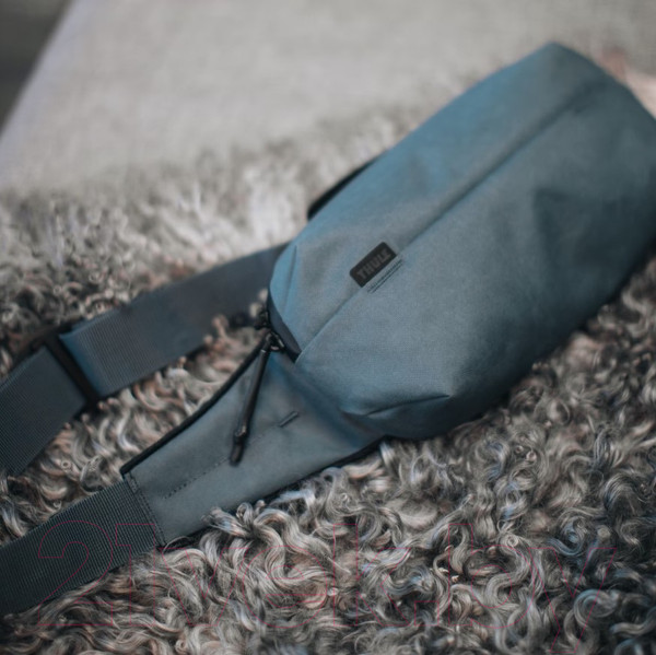Изображение товара Сумка на пояс Thule Aion Sling Bag TASB102DSL / 3205019 (синий)