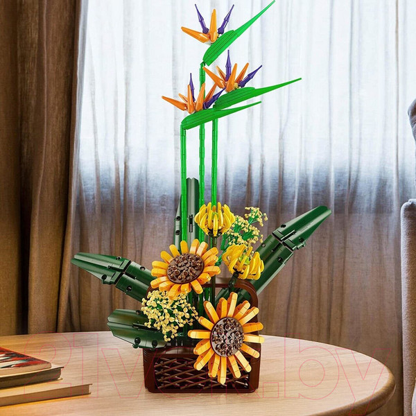 Изображение товара Конструктор Mould King Birds Of Paradise Flower Bouquet / 10024