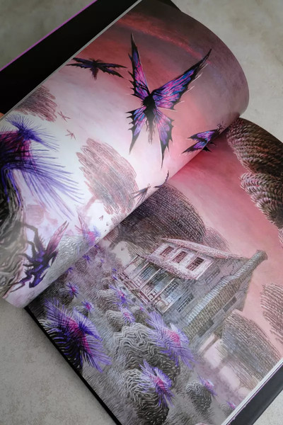 Изображение товара Книга АСТ Цвет иного мира с иллюстрациями Сальвадора Санса твердая обложка (Лавкрафт Говард)