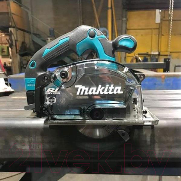Изображение товара Профессиональная дисковая пила Makita DCS553Z