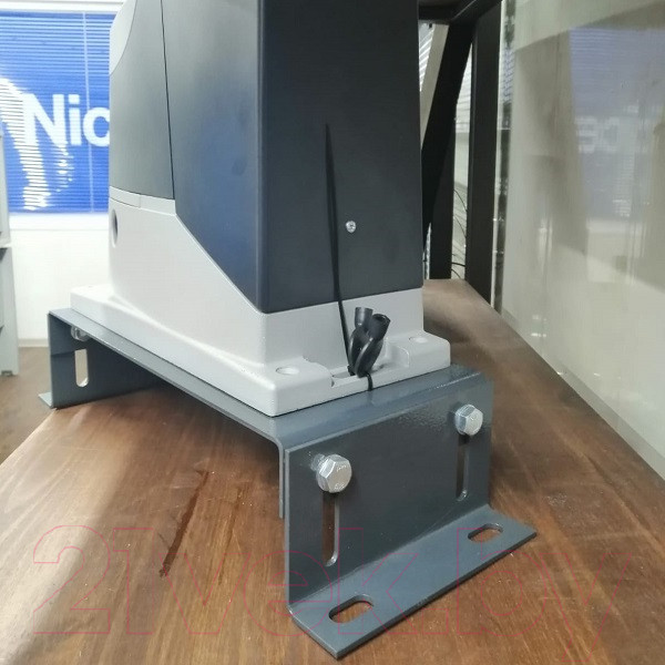 Изображение товара Площадка регулировочная для ворот Nice CRA8