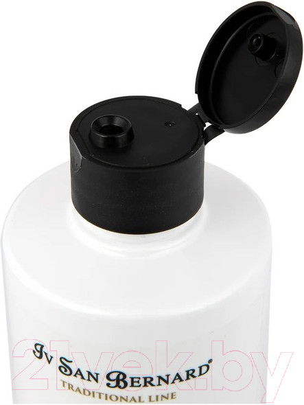 Изображение товара Шампунь для животных Iv San Bernard Traditional Line Green Apple для длинной шерсти (1л)