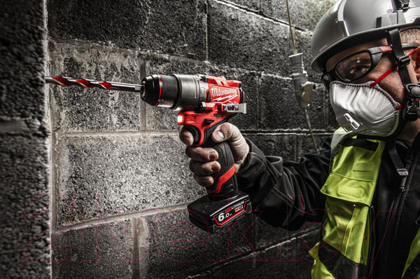 Изображение товара Аккумуляторная дрель-шуруповерт Milwaukee M12 FPD2-402X / 4933479869