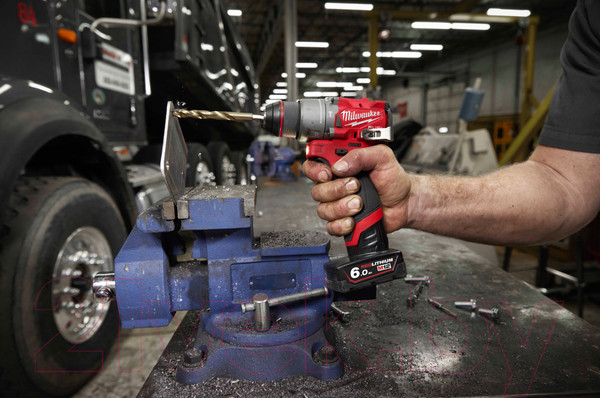 Изображение товара Аккумуляторная дрель-шуруповерт Milwaukee M12 FPD2-202X / 4933479868