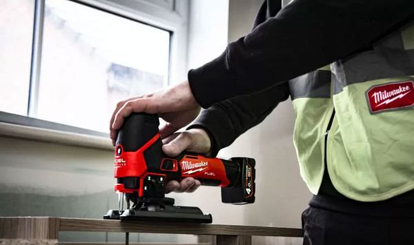 Изображение товара Электролобзик Milwaukee M12 FJS-422X / 4933493348