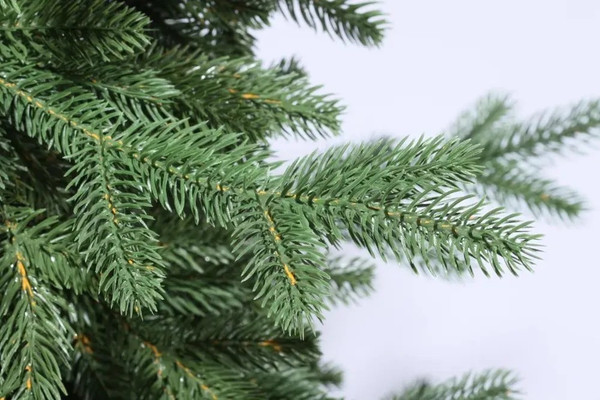 Изображение товара Ель искусственная National Tree Company Рождественская Премиум / РД/ПР-130 (130см)