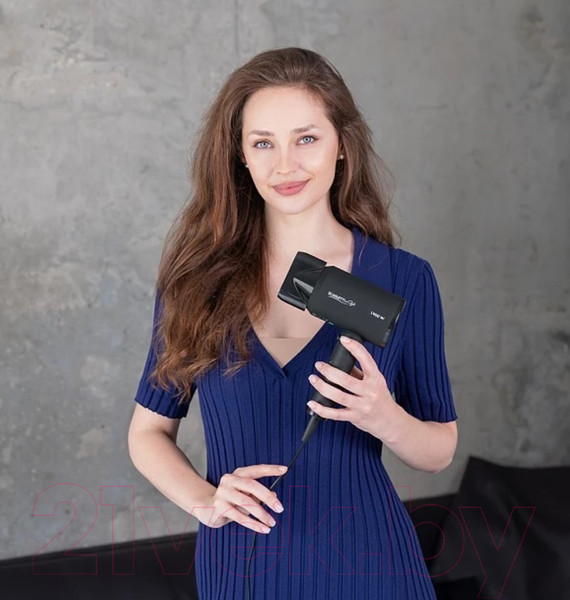 Изображение товара Компактный фен Scarlett SC-HD70I37 (черный)