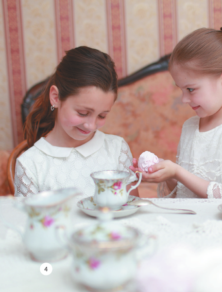 Изображение товара Энциклопедия АСТ Все-все для девочек, твердая обложка (Ромаш Алеся)