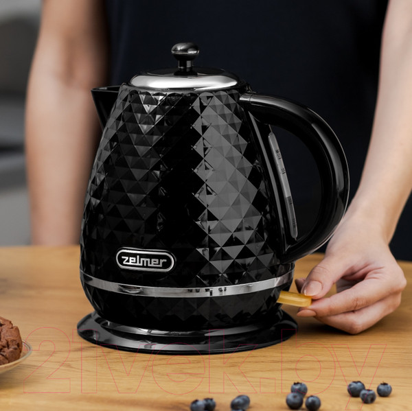 Изображение товара Электрочайник Zelmer ZCK7635B