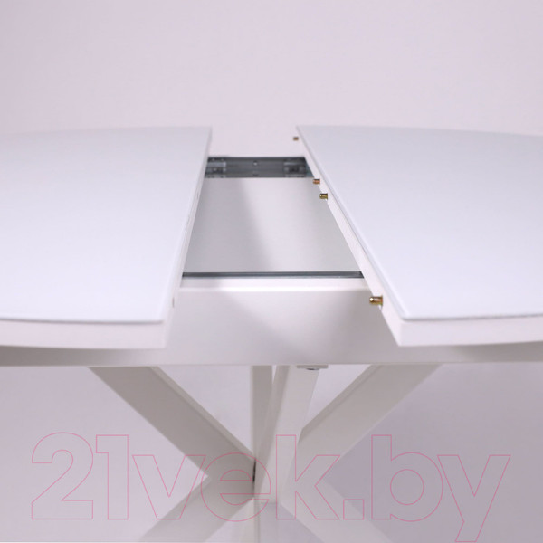 Изображение товара Обеденный стол Listvig Vega D100x135x75 (стекло белый/белый)