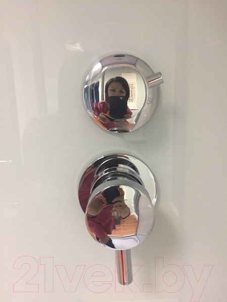 Изображение товара Душевая кабина Coliseum ТМ-777 120x80 (белый/прозрачное стекло)