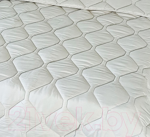 Изображение товара Одеяло Milanika Престиж Овечья шерсть облегченное Евро