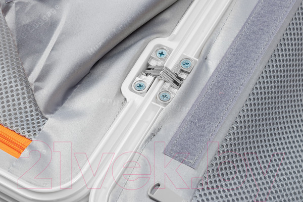 Изображение товара Чемодан на колесах DoubleW 005# (S, белый)