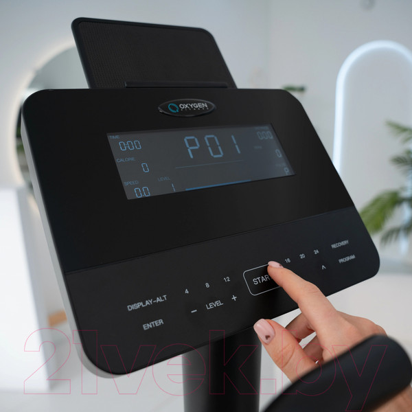 Изображение товара Эллиптический тренажер Oxygen Fitness Phantom M LCD