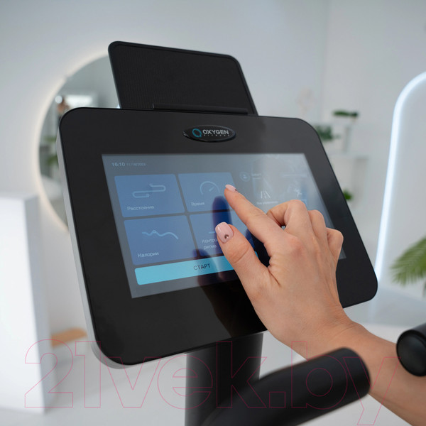 Изображение товара Эллиптический тренажер Oxygen Fitness Phantom A TFT