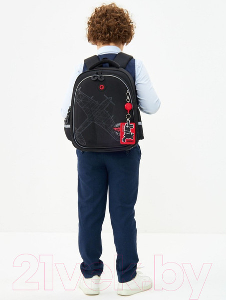 Изображение товара Школьный рюкзак Grizzly RAz-487-7 (черный/красный)