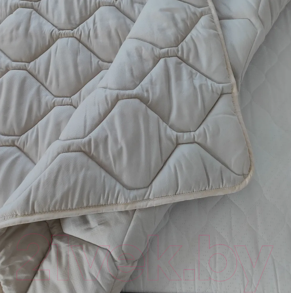 Изображение товара Одеяло Milanika Престиж Овечья шерсть экстра Евро