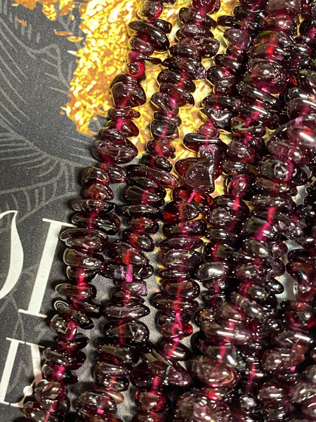 Изображение товара Бусы Wolves Гранат 1008