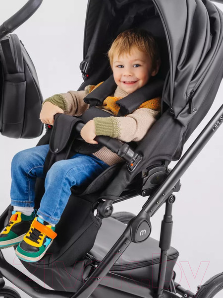Изображение товара Детская универсальная коляска MOWbaby Opus 3 в 1 (Midnight Black)
