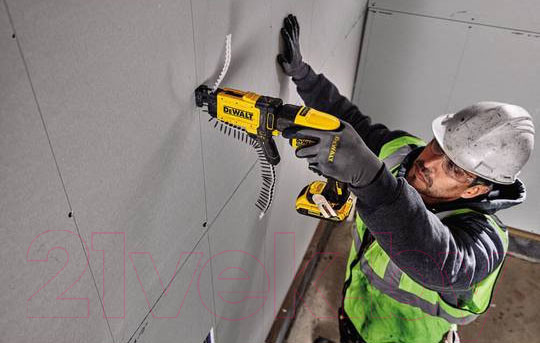 Изображение товара Профессиональный шуруповерт DeWalt DCF620N