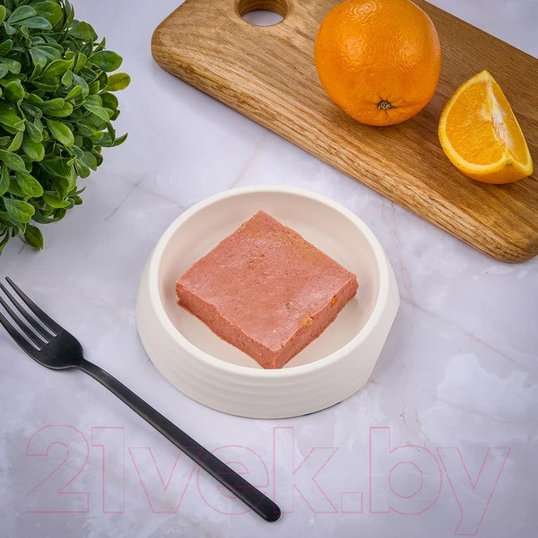 Изображение товара Влажный корм для собак Monge Natural Monoprotein Fruits из индейки с цитрусовыми, ламистер (150г)