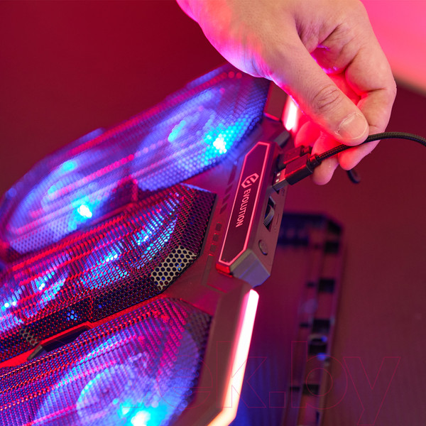 Изображение товара Подставка для ноутбука Evolution LCS-08 RGB с активным охлаждением