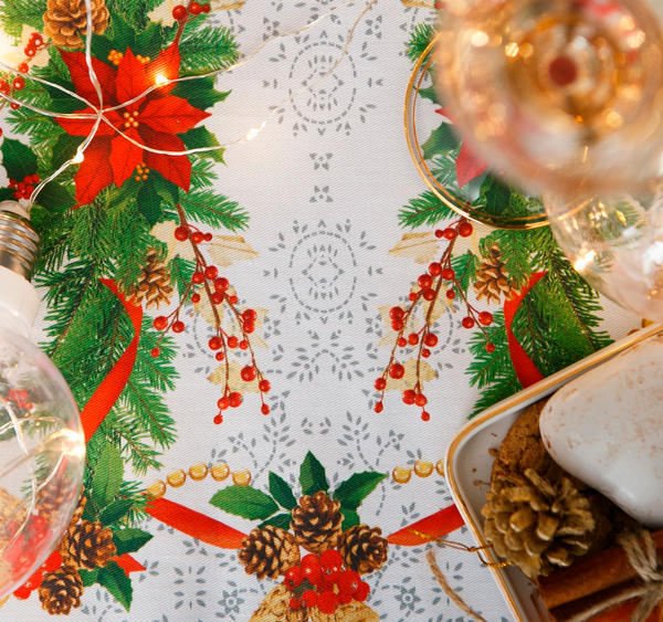 Изображение товара Дорожка на стол Этель Рождественский балл / 3629037 (30x70)