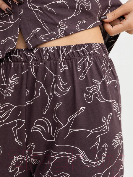 Изображение товара Комплект домашней одежды Mark Formelle 592462 (р.164/170-88-94, кони на цвете кора)