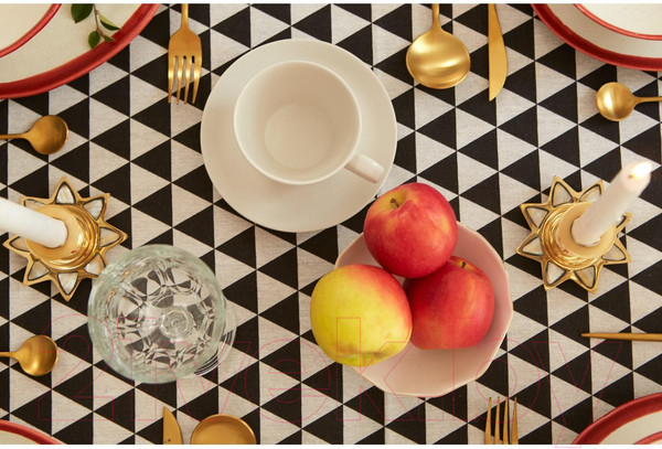 Изображение товара Скатерть Доляна Треугольники 145x145 / 5985633