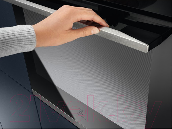 Изображение товара Электрический духовой шкаф Electrolux KOEBP39WX