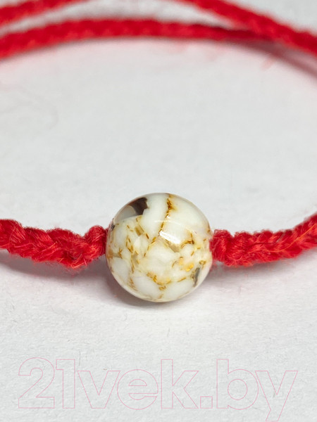 Изображение товара Браслет Wolves Красная нить с варисцитом 40821 (белый)