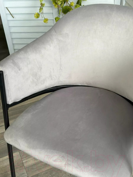 Изображение товара Стул M-City Дилл / 688M05712 (H-09 светло-серый велюр/черный каркас)