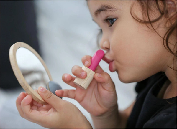 Изображение товара Набор аксессуаров для девочек Plan Toys Салон красоты / 3487