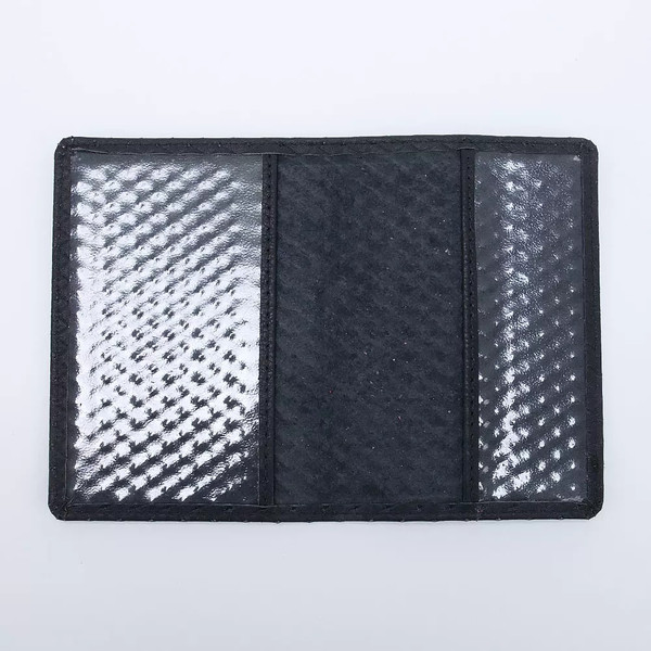 Изображение товара Обложка на паспорт Poshete 681-OP0111303-BLK (черный)