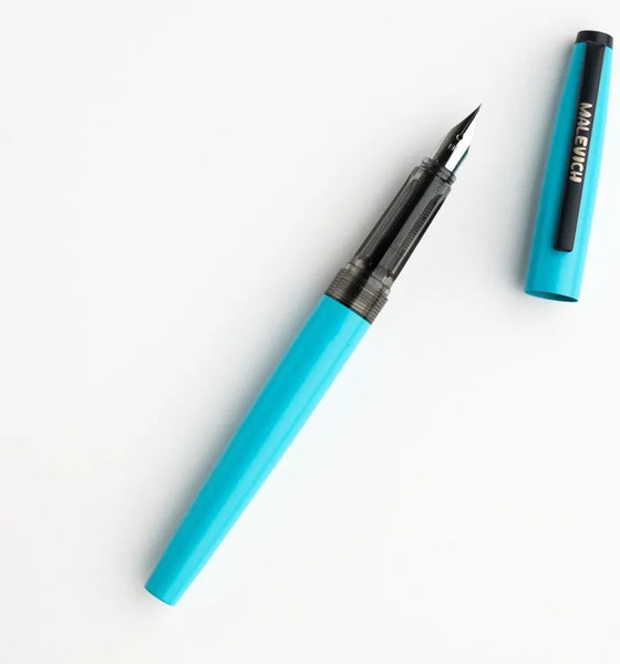 Изображение товара Ручка перьевая Малевичъ С конвертером + два картриджа / 196424 (бирюзовый)