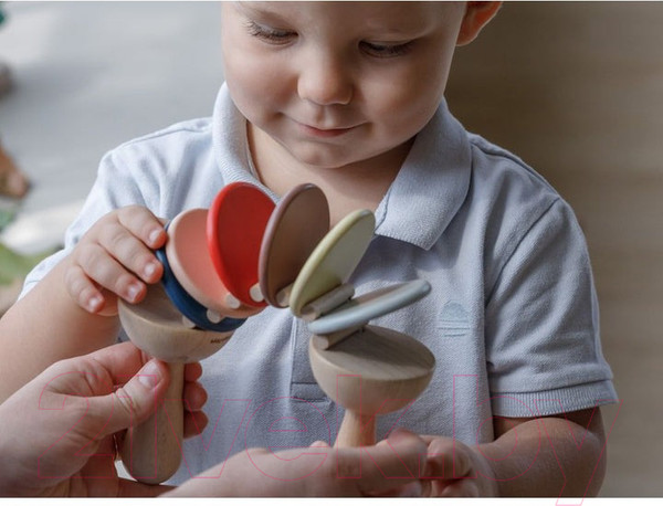 Изображение товара Музыкальная игрушка Plan Toys Трещотка / 6442