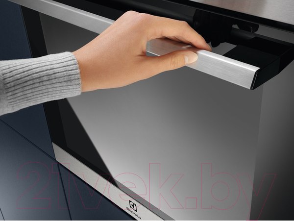 Изображение товара Электрический духовой шкаф Electrolux EOF3H00BX