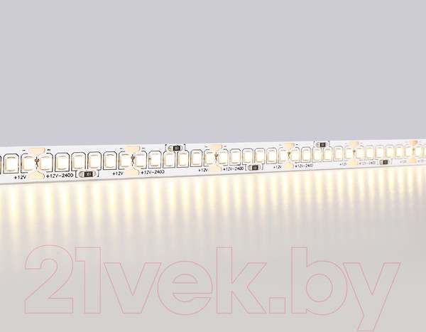 Изображение товара Светодиодная лента Ambrella 2835 240Led 17W 3000K / GS1401