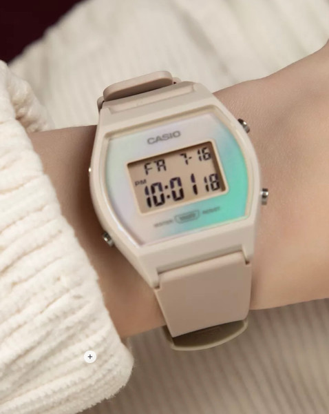 Изображение товара Часы наручные женские Casio LW-205H-4A