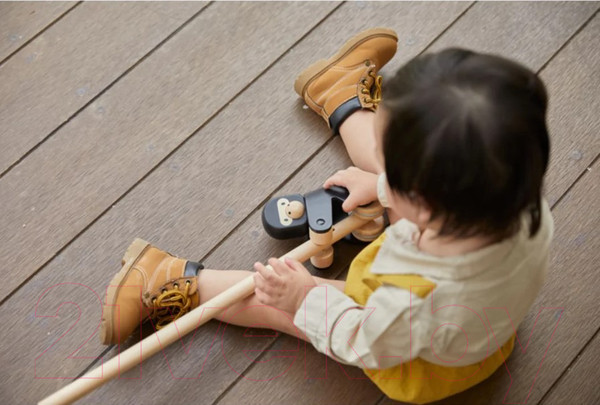 Изображение товара Игрушка-каталка Plan Toys Горилла / 5272