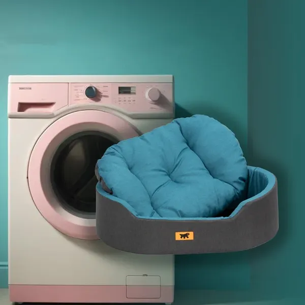 Изображение товара Лежанка для животных Ferplast Dandy 55 / 82942099 (черный/бирюзовый)