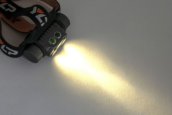 Изображение товара Фонарь Яркий Луч Panda 4.2R Cree XP-L HI +2 Sams.LH351D High-CRI max1600лм