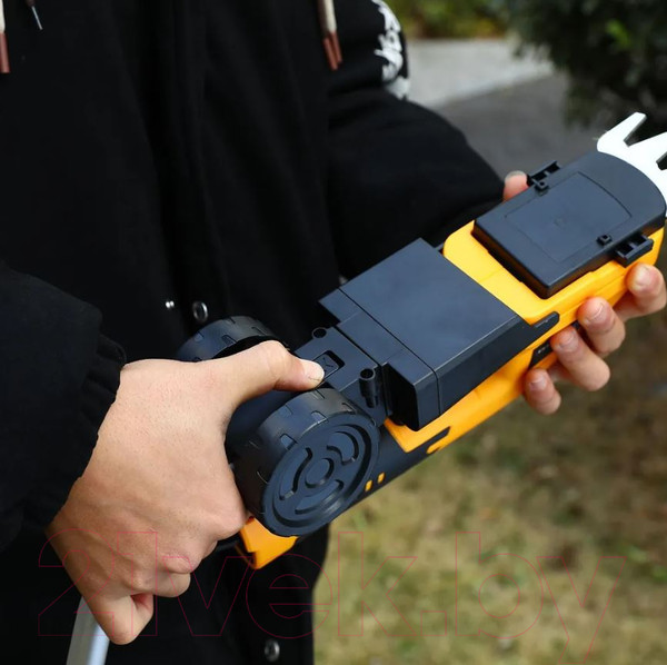 Изображение товара Кусторез аккумуляторный Deko DKGS4 Pro / 063-4471