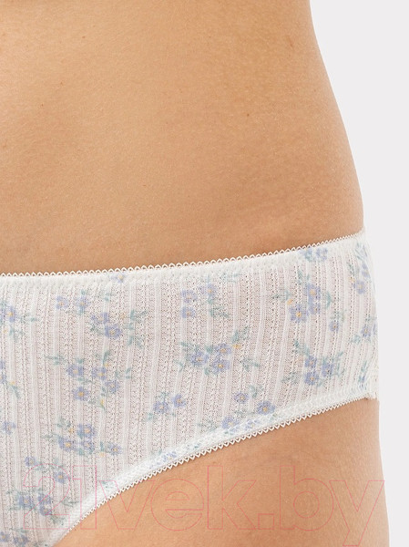 Изображение товара Комплект женских трусов Mark Formelle 412550-3 (р.94, цветочки на молочном)