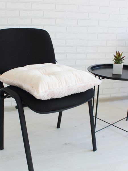 Изображение товара Подушка на стул Lanatex Plush 0350 / 22330 (44x44x10см, кремовый)