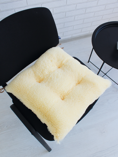 Изображение товара Подушка на стул Lanatex Plush 0350 / 22337 (44x44x10см, сливочный)