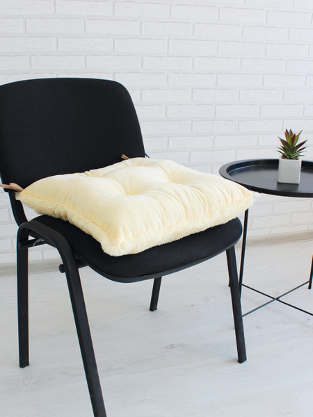 Изображение товара Подушка на стул Lanatex Plush 0350 / 22337 (44x44x10см, сливочный)