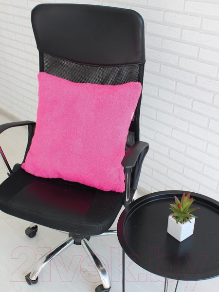 Изображение товара Наволочка декоративная Lanatex 0343 / 22317 (48x48см, фуксия)