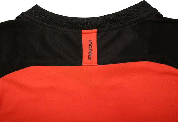 Изображение товара Футбольная форма Ingame UFB-002 детская (р.36, красный/черный)